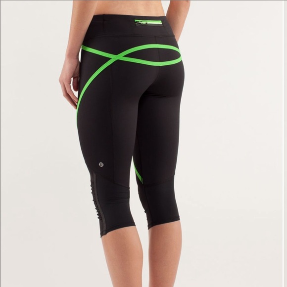 NWT Lululemon Run: Pace Crop 17” Black/Ocean Stripe Frond/Frond Vintage & Rare - Picture 16 of 16